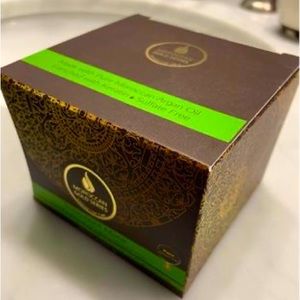 🎀Brand New Moroccan Gold Series Hair Treatment Mask (8.45 fl oz) W18. 2 avail